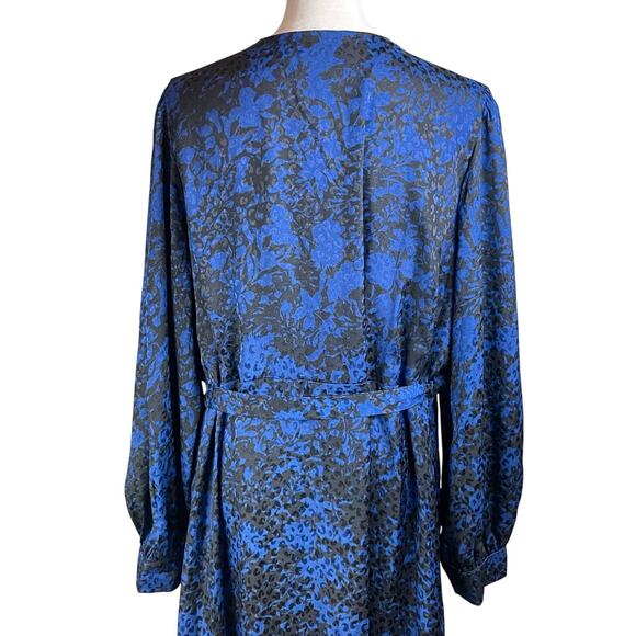 Susan Graver Occasions Blue Black Monochrome Leopard Long Sleeve Midi Wrap Dress - Picture 8 of 13